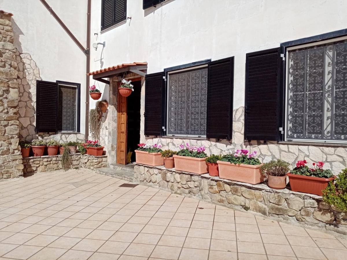 La Vecchia Fattoria Bed & Breakfast